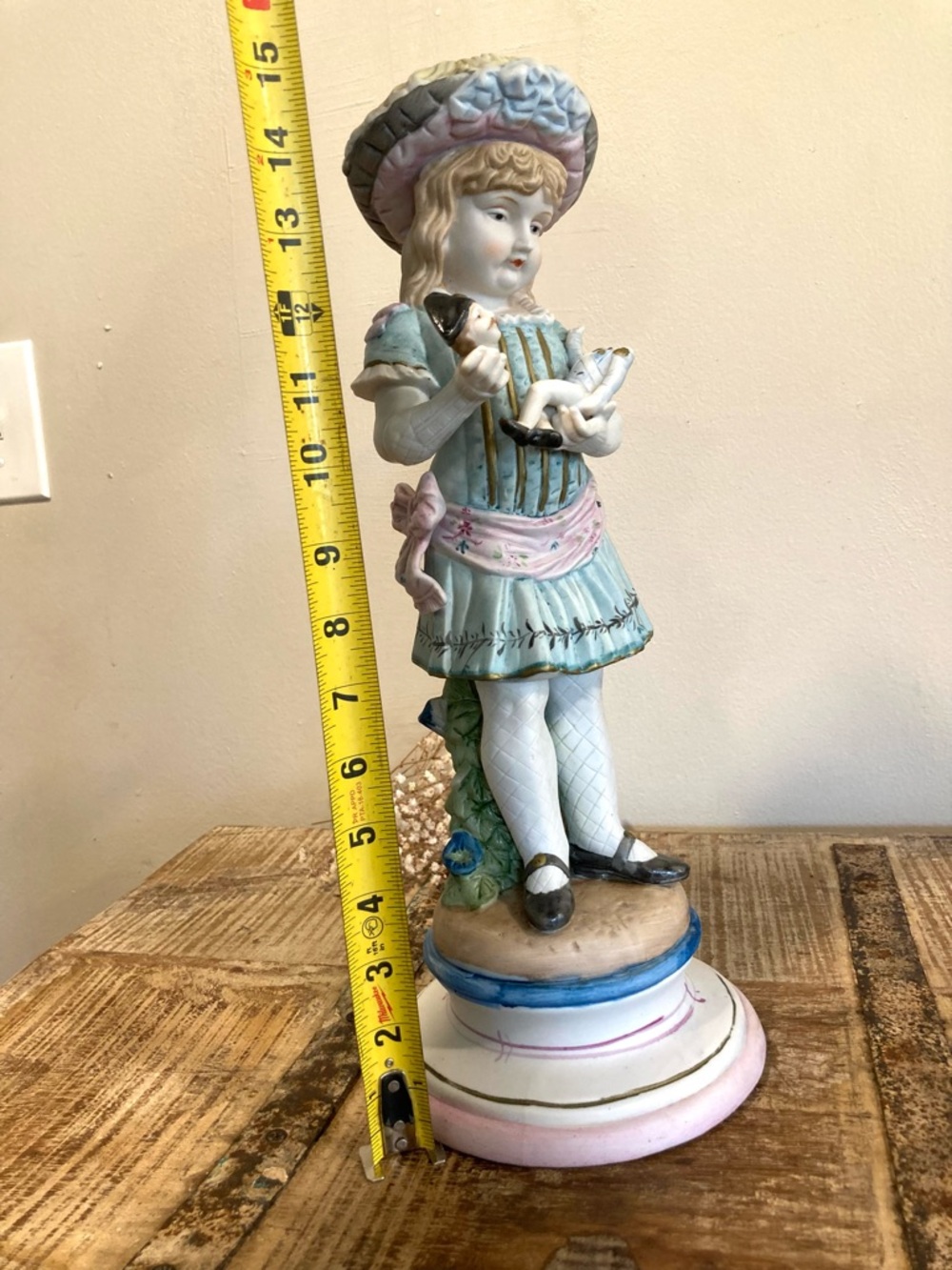 Creepy Ceramic Girl Holding Beheaded Doll Mantel Statue 16” Tall Vintage Decor - Picture 10 of 16